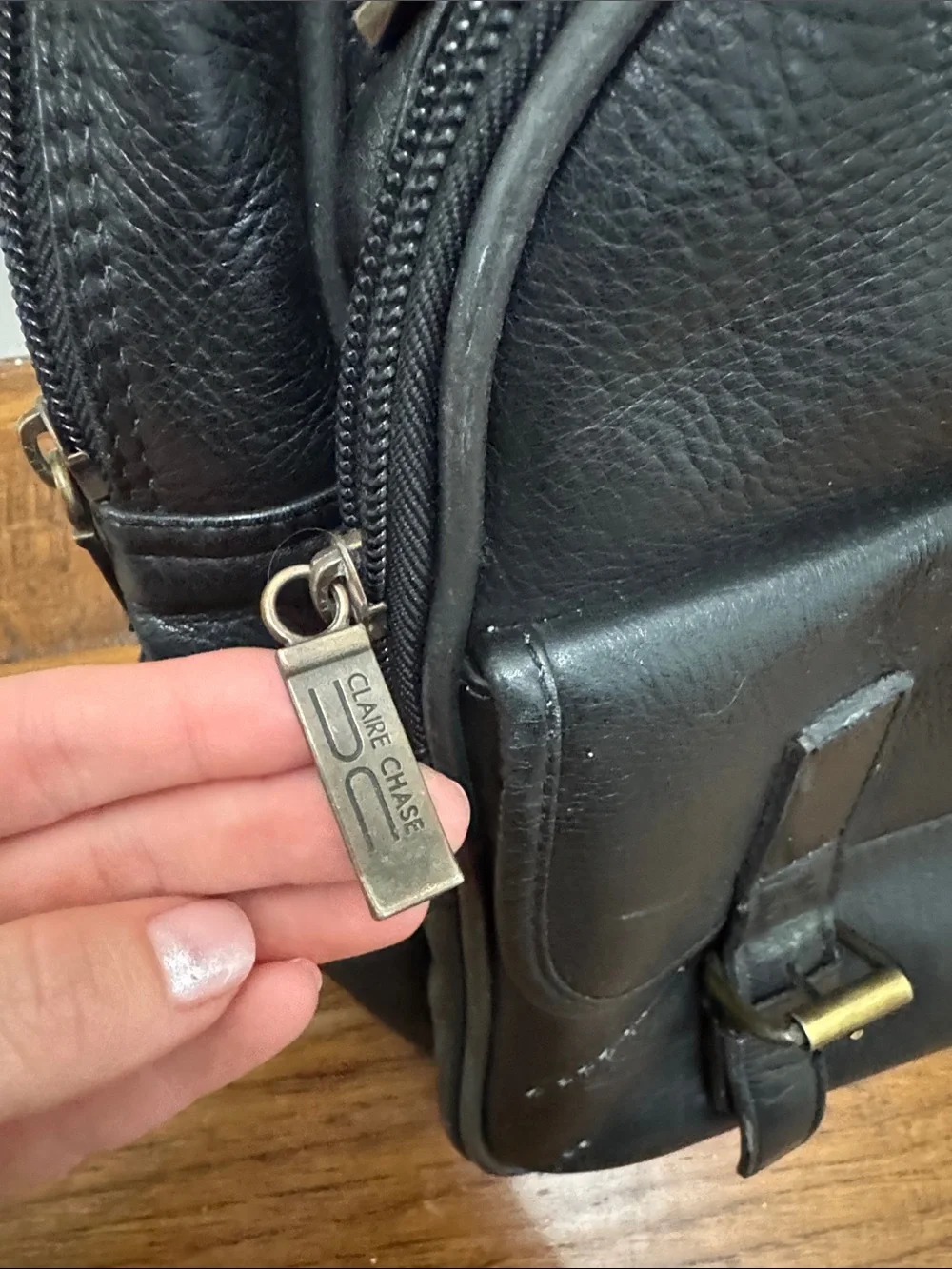 Men's Black Leather Backpack - Versatile Everyday Pack - Picture 3 of 4